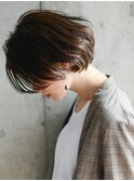 大人かわいい ショートパーマ 大人ガーリー ネイビージュ 黒髪