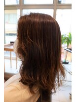 キャリ(CALI)&nbsp;ハイライトグラデーション CALI・田町・三田・美容室・CHIAKI