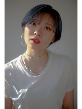 ヘアメイク エイト キリシマ(hair make No.8 kirishima) ハンサムショート×ブルージュ・instagram @no8_doc_shinichi