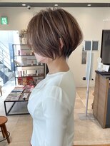《30代40代》白髪ぼかしハイライト×前下がりボブ【イケダ】