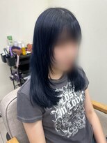 ユニ 江坂(Uni.)&nbsp;レイヤーカット　韓国風レイヤー　ネイビーブルー