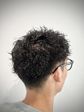 リバティシェアバーバー 銀座(LIBERTY SHARE BARBER) スパイキーショート