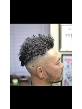 スーパーカットジョージ(SUPER CUT GEORGE) 針金パーマ