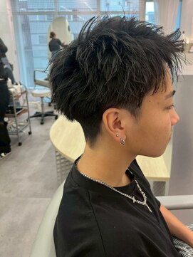 ベイルーム(BAYROOM by HONEY omotesando) ツーブロックアップバングショート/ブルーブラック/刈り上げ