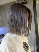 エリマ 横浜西口(elima)&nbsp;横浜西口顔周りレイヤーカットくびれヘア切りっぱなしボブ30代