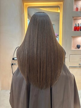 トワ(toi.) うるつや×アッシュベージュ