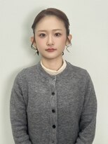 ステラ(Stella)&nbsp;結婚式参列ヘア編。ポニー編み下ろしアレンジVOL1.0