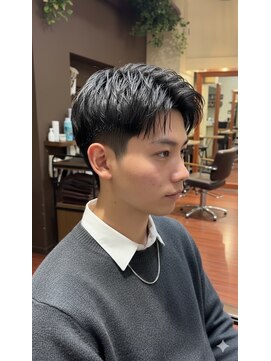 ヘアリゾート粋 ドゥオ 新宿南口店(dua) 韓国風センターパート