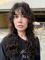 ナループロアオハナ(Nalu pu loa ohana) ロングパーマ/くるくるパーマ/顔まわりウルフ/ウルフパーマ