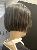 白髪ぼかしハイライト/ミニボブ