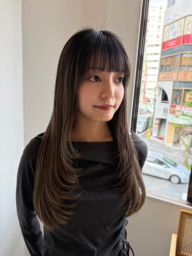 ルオラ(Luora) レイヤーカット