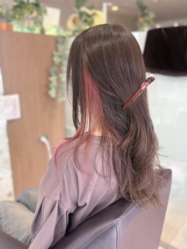 エル バイ ファースト(L by first) 【L by first】レイヤーカット×インナーピンク