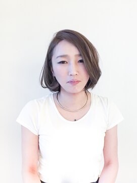 トレパルッキエーレサカイ(tre parrucchiere sakai) [-tre-]フレンチボブ