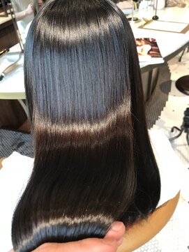 リバレッジ 広尾(Leverage) 艶髪美髪トリートメント