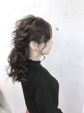 ロク 高田馬場(lok) ゆるふわハーフアップ【ロク 高田馬場】
