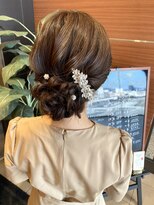 テラスアヴェダ(Terrace AVEDA) ゆるふわシニオン