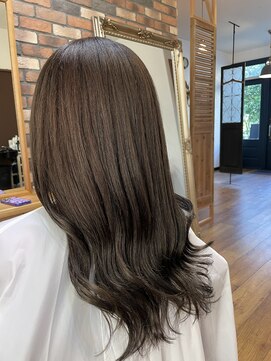 イコマ(icoma) 【上品見え】ミルクティーグレージュ×レイヤー