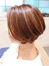 【marbb取扱Salon】脱白髪染め◎育てるハイライトで立体感UP！透明感のあるカラーで髪をもっとキレイに♪