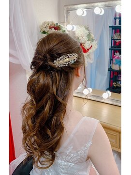 聖の華 ハーフアップ