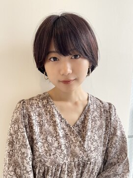 イヴォークトーキョーオーサカ(EVOKE TOKYO osaka) 30代40代50代 おすすめ大人ショート 耳かけ 丸み ピンクブラウン