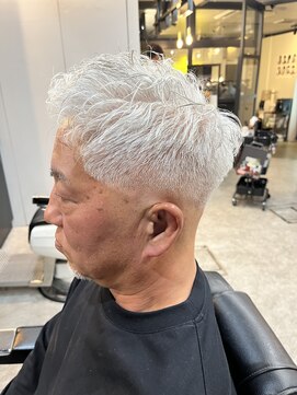 フランクスバーバーリザーブ 人形町店(FRANK’S BARBER RESERVE) ミドルスキンフェード　ｙ