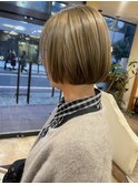 ぱつんと切りっぱなしボブスタイリスト*