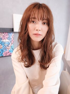 エムスラッシュ アヴェダ 自由が丘(M.SLASH AVEDA) フレンチガーリー艶感波巻きくるくるカールM.SLASH自由が丘23-1