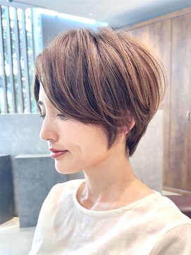 ビュートリアム 南青山(BEAUTRIUM) 大人ショート/ショートボブ/ハンサムショート/前髪なしショート