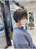 白髪ぼかしグレージュハイライト大人ショート