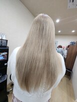 ミラシィ 成田(Mirashy)&nbsp;ハイライトカラーミルクティーベージュレイヤーカット