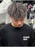 ツイストスパイラルパーマ/メンズ/刈り上げ/眉毛/ツイスト