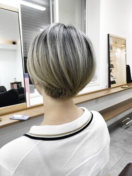 ランプ(Lamp) くびレイヤーグレーベージュニュアンスカラー白髪染め白髪ぼかし