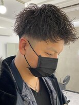 エルマーク 高槻(L-MARK) アップバング/短髪/ツイストパーマ/ブリーチ/メンズ/学割