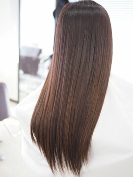 ヘアーメイク リル(HAIR MAKE Lir) 煌水カラー後のスタイル３[HAIR-MAKE Lir 船橋]
