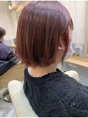 切りっぱなしボブのピンクベージュカラー