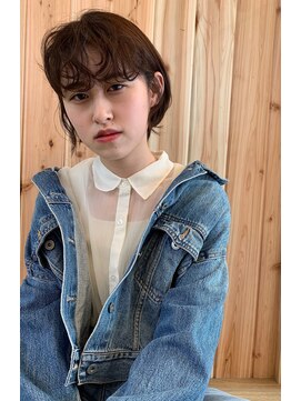 オアシス(oasis) 【oasis】ショートボブ カーリーバング 透明感ベージュ