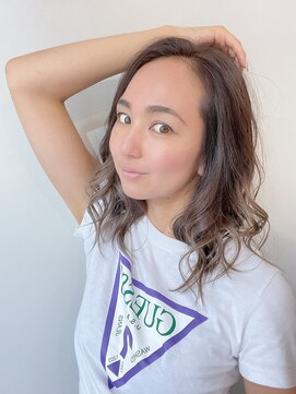 レヴィーヘアー(Revie hair) グラデーション×ハイライト