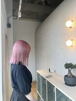 ティム(tim) ホワイトピンク