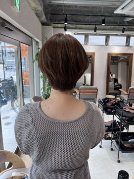 アドア 横浜(ADORE) 【ADORE横浜】マッシュショート×縮毛矯正