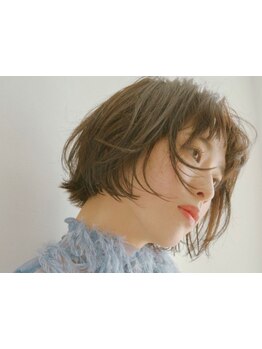 【阪急梅田からすぐ/20時まで受付】頭の形を美しくカバーするカット技術は乾かすだけでstyleが決まる！