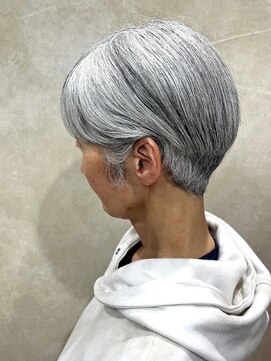 びゃんびゃん 江端店 ショートヘア/白髪ぼかし/イメチェン/美髪/似合わせカット