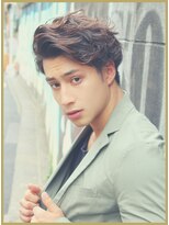 ジジバイワースホワイル(jiji by WORTH WHILE)&nbsp;アッシュブラックウルフマッシュパーマハイライト波巻きショート