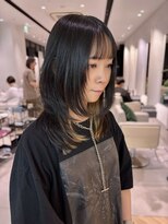 ステア ケース(stair case)&nbsp;韓国レイヤーカットハッシュカットトリートメント