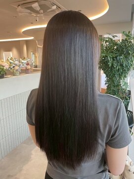 ビビバイベル(BiVi by BHEL) 桑名ロングレイヤーカットハッシュカット透明感カラー重めロング