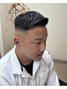 ヒノ(HINO) スキンフェード