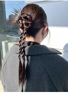 結婚式 ヘアセット カチモリ ロープ編みアレンジ タイトヘア