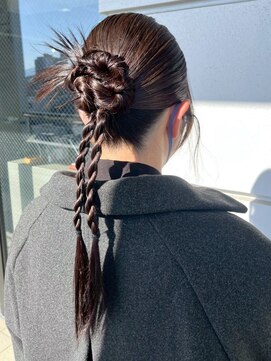 結婚式 ヘアセット カチモリ ロープ編みアレンジ タイトヘア
