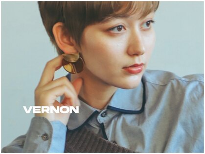 バーノン(VERNON)の写真