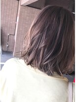 ルッソリベラ 池袋(Lusso libera)&nbsp;ハニーブラウン/切りっぱなしボブ/ミディアム/30代/40代/50代