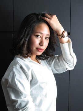 ヘアーデザイン ディープ(Deep) スタイリッシュロブ